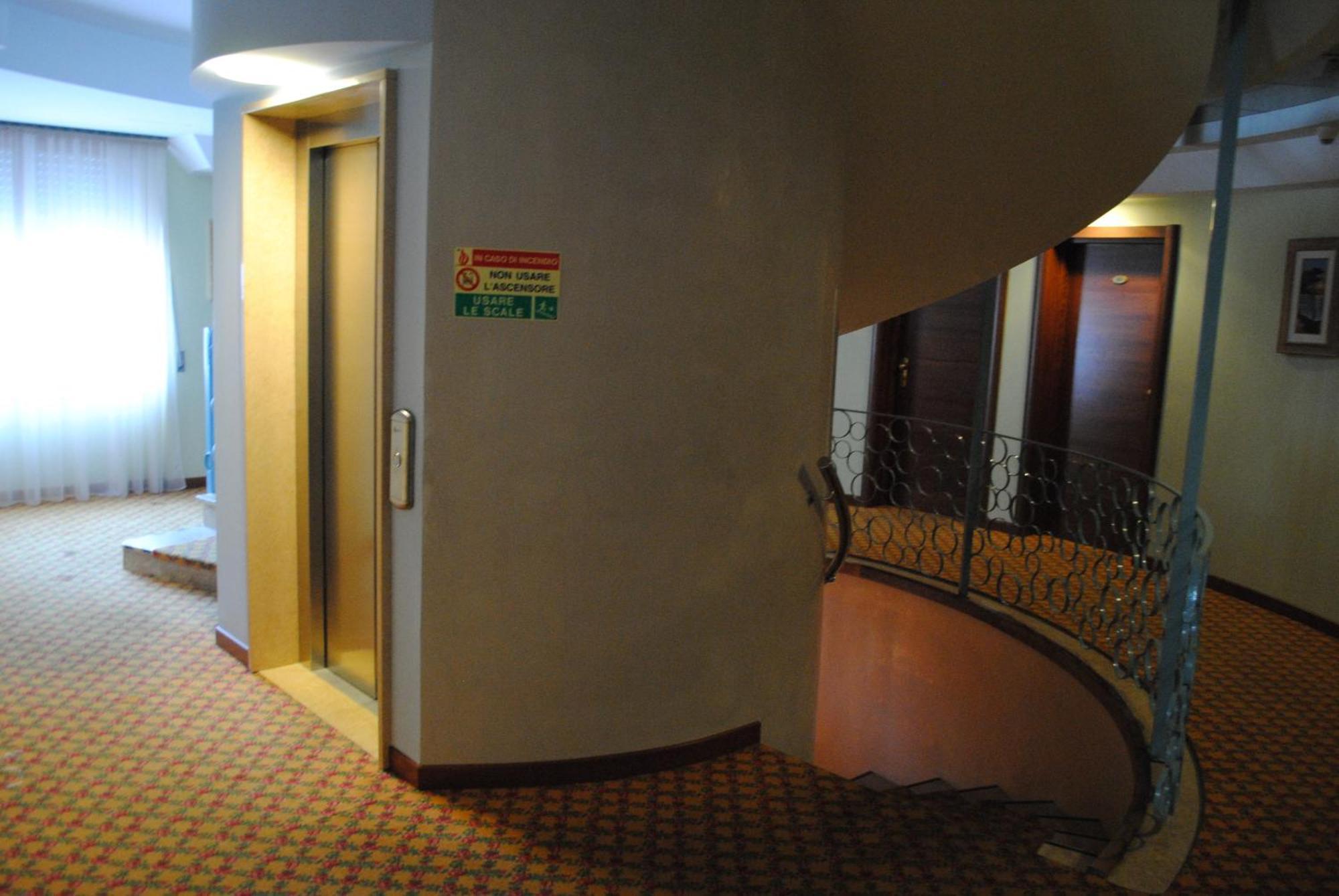 Hotel Franz بيبيوني المظهر الخارجي الصورة